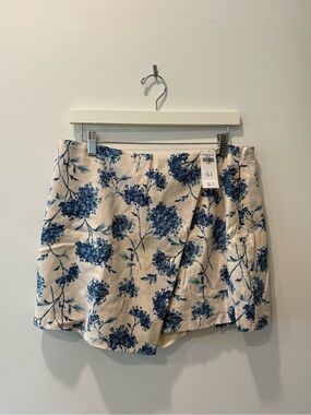 Abercrombie & Fitch Cream Skort with Blue Floral Print
